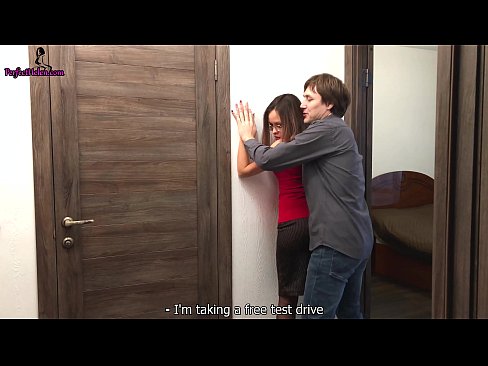 ❤️ Sexy Realtor Sensually Jerks Kanyang Puke at Fucks Habang Nagbebenta ng Kanyang Apartment - Krempai dekalidad na sex sa amin ❌